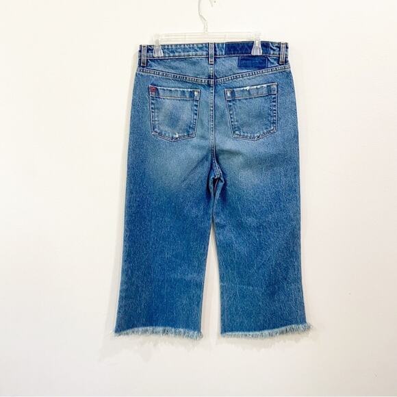 BDG Betty High Rise Distressed Raw Hem Wide Leg Cropped Culotte Jeans Sz 28 - Picture 3 of 10